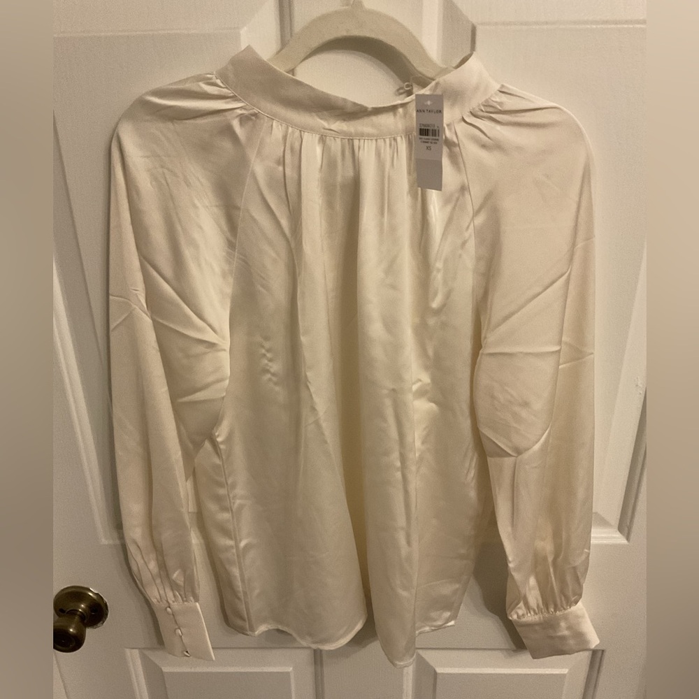 Ann Taylor Cream Long Sleeve Blouse with Mandarin Collar